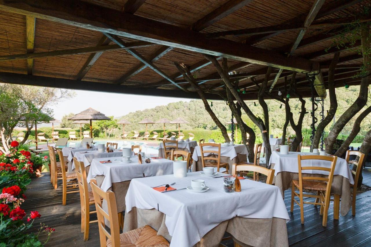 Hotel Aldiola Country Resort サンタントーニオ・ディ・ガッルーラ エクステリア 写真